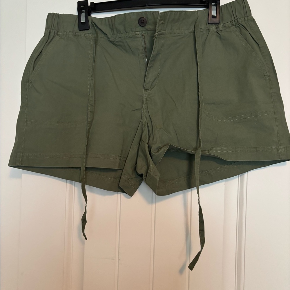 Women's Cargo Shorts
